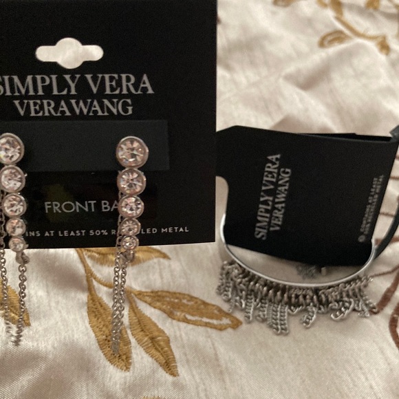 Earrings and Bracelet - Picture 2 of 9